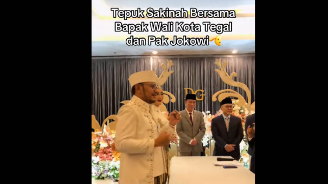 Wali kota Tegal, Dedy Yon Supriyono Tepuk Sakinah di depan Jokowi