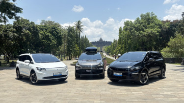 Mobil Listrik Aletra L8 EV