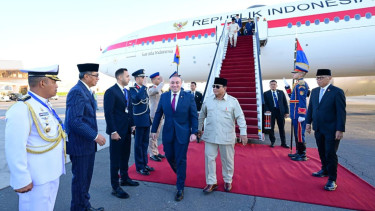Presiden RI Prabowo Subianto tiba di Kairo, Mesir