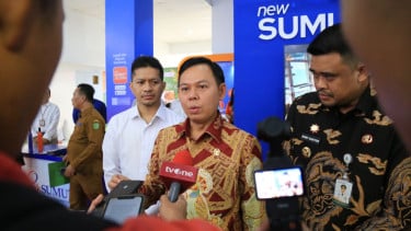 Ketua DPD RI, Sultan Najamudin (tengah)