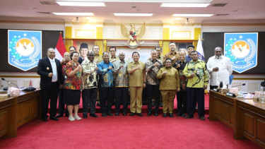 Mendagri Tito Komite Eksekutif Percepatan Pembangunan Otonomi Khusus Papua.