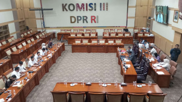 RDPU Komisi III DPR dengan Gerakan Mahasiswa AMAN