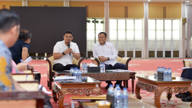 Pertemuan Gubernur Sumut Bobby Nasution dengan Dirjen Perhubungan Darat Aan Suhanan