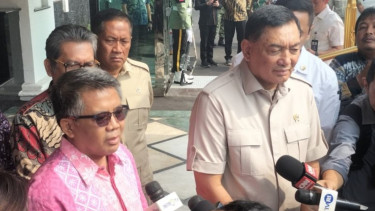 Menteri Pertahanan Sjafrie Sjamsoeddin dan Ketua Majelis Syuro PKS Sohibul Iman di Kantor Kemhan RI 