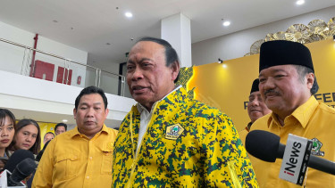 Politisi Partai Nasdem, Muhidin M Said di Kantor DPP Partai Golkar 