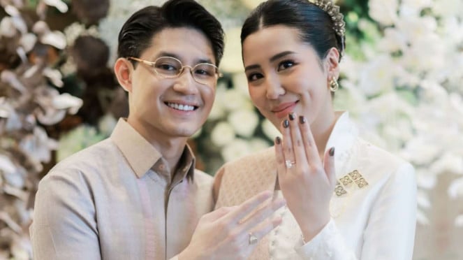 Teuku Rassya dan Cleantha Islan menggelar lamaran, Guinness World Record Versi Asia Diluncurkan, Apa Bedanya?, The Asia Records., Putra Tamara Bleszynski, Teuku Rassya Resmi Melamar Sang Kekasih, Respons Kenzy Taulany Usai Ibunya Klarifikasi soal Tudingan Hidup Boros