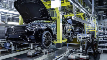 Pabrik Mercedes-Benz di Jerman