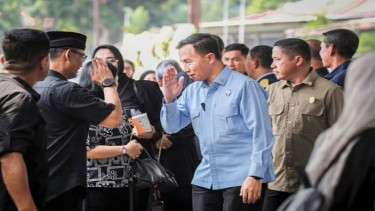 Danpaspampres Mayjen Edwin Sumantha takziah almarhum Mayjen Wahyu Hidayat