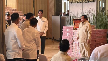 Prabowo menyaksikan penyerahan uang pengganti kerugian negara