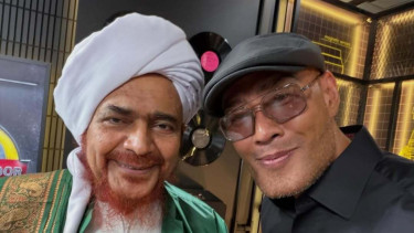 Habib Umar bin Hafidz dan Deddy Corbuzier
