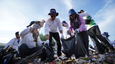 Beach Clean Up.