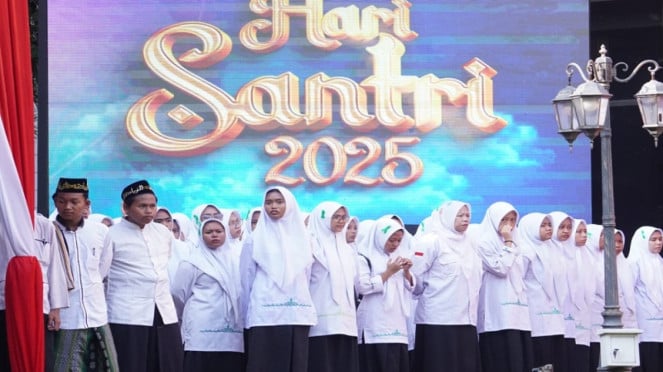 Apel Hari Santri Nasional 2025 di halaman Kantor Kementerian Agama RI
