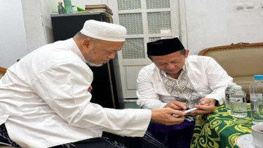 Sekjen Partai Golkar Sarmuji ke Ponpes Al Khoziny Sidoarjo