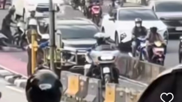 Pajero dikawal Patwal masuk jalur Transjakarta