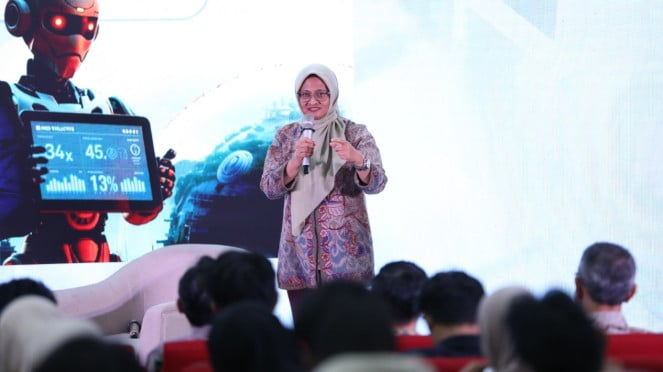 Direktur Utama Telkom Dian Siswarini