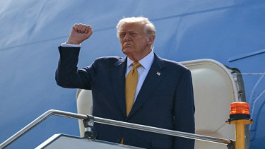 Presiden AS Donald Trump tinggalkan Malaysia usai menghadiri KTT ASEAN