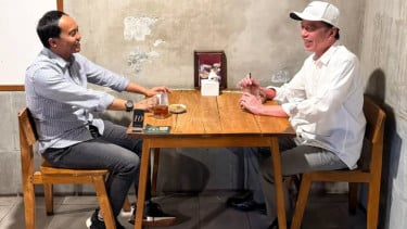 Sekjen PSI Raja Juli Antoni dan Presiden ke-7 RI Joko Widodo (Jokowi)