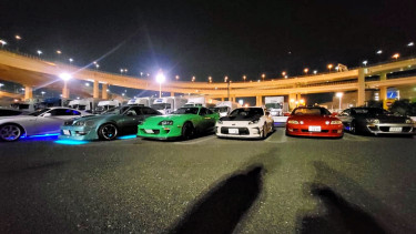 Mobil-mobil Toyota bergaya JDM di Daikoku, Tokyo, Jepang.