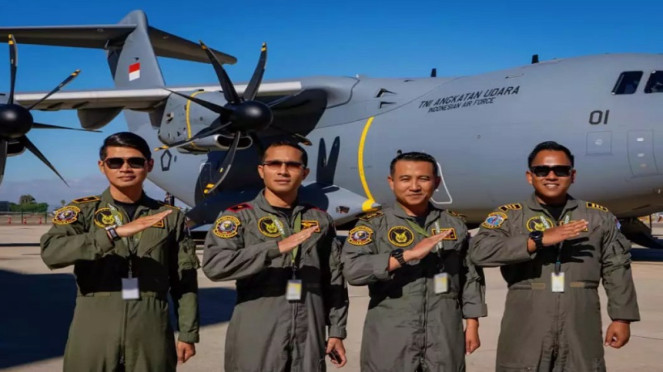 Empat penerbang TNI AU yang menerbangkan Airbus A400M dari Sevilla, Spanyol