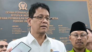 Menteri Keuangan (Menkeu) Purbaya Yudhi Sadewa di Kompleks Parlemen, Senayan