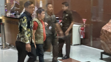 Kader PKB, Tata Maulana (kedua kiri)