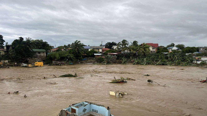 Topan Kalmaegi menyebabkan banjir di Filipina Selatan, termasuk Kota Cebu