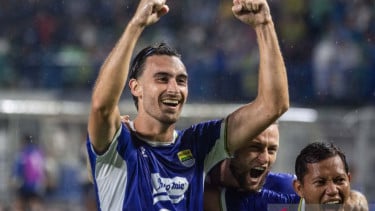 Pemain Persib Bandung, Andrew Jung