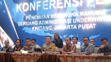 Konferensi pers tentang identifikasi 2 kerangka manusia di RS Polri Kramat Jati