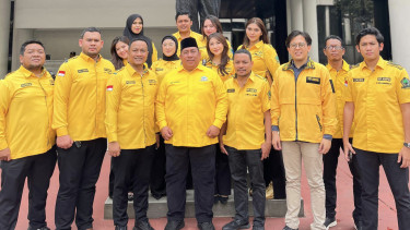 Ketua Umum PP AMPG Datuk H Said Aldi Al Idrus (tengah)