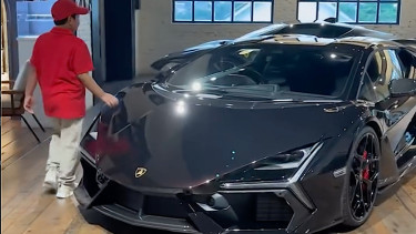 Lamborghini Revuelto