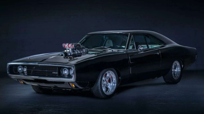 Mobil Ford Mustang Mach 1