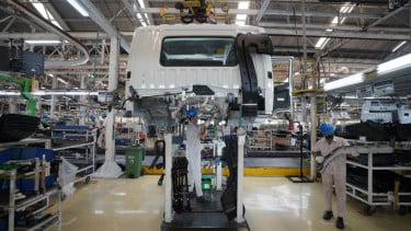 Pabrik perakitan Mitsubishi Fuso di Indonesia