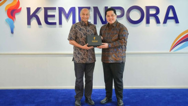 Menpora Temui Presiden World Aquatics
