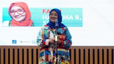Fatin Hamama, 1. Sutardji Calzoum Bachri, 2. Romo Sindhunata , 3. Kaisar Deem, 4. Fatin Hamama