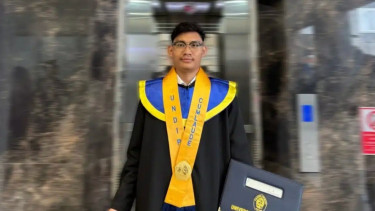 Wisudawan Undip Semarang bernama satu huruf, Z.