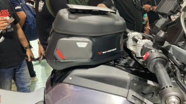 Aksesori motor touring di IMHAX 2025