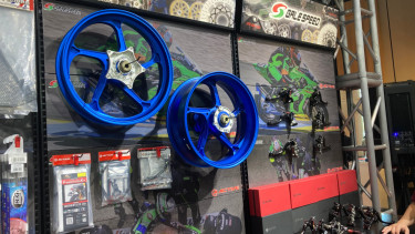 Booth One3 Motoshop di IMHAX 2025