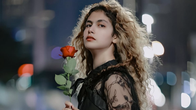Helwa Bachmid, Respons Geni Faruk Soal Tudingan Pilih Kasih ke Cucu, Ibunda Atta Halilintar, Lenggogeni Faruk atau Geni Faruk, Helwa Bachmid Ogah Rujuk dengan Habib Bahar bin Smith, Foto Sensornya Viral! Davina Karamoy Diduga Pacaran dengan Ardhito Pramono