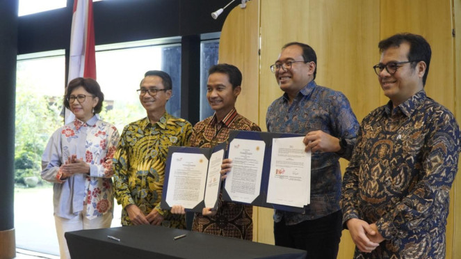 Telkom-UGM Jalin Kerja Sama Strategis Kembangkan Inovasi dan Talenta AI Nasional