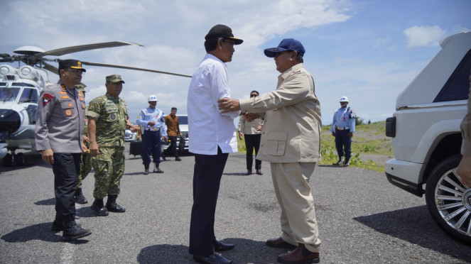 Momen Prabowo Satu Mobil dengan Sri Sultan Hamengkubuwono