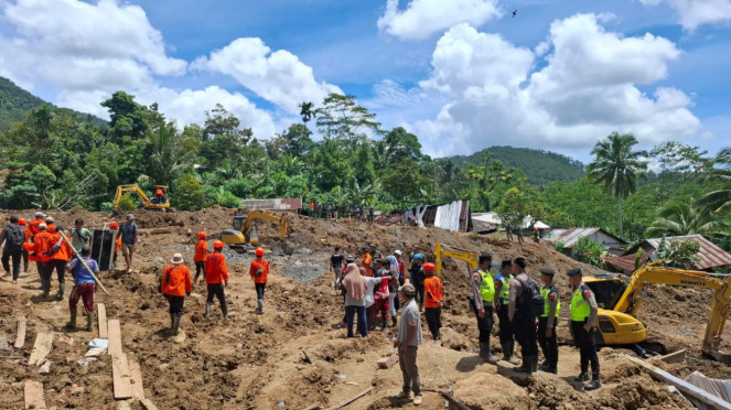 Pencarian korban longsor Banjarnegara