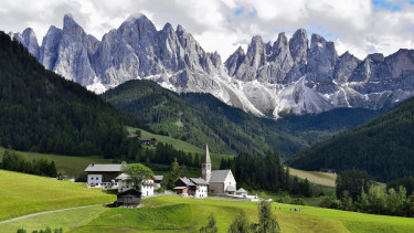 Pegunungan Dolomites