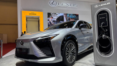 Lexus RZ 500e
