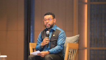 Ketua Komite III DPR RI, Filep Wamafma