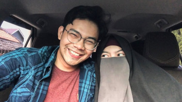 Insanul Fahmi dan Wardatina Mawa.