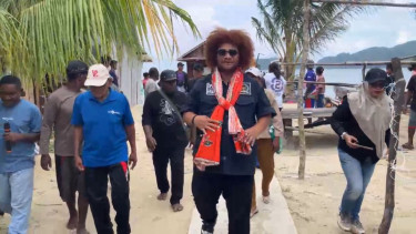 Anggota DPD RI Paul Finsen Mayor