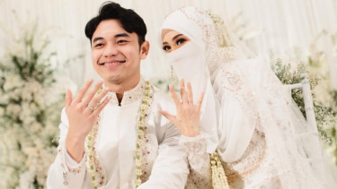 Fiki Naki dan Tinandrose.