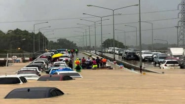 Banjir bandang terjang kota Hat Yai, Provinsi Songkhla, Thailand