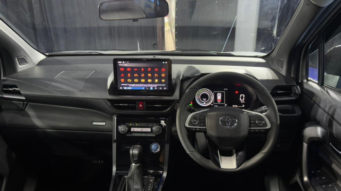 Interior Mobil Toyota New Veloz Hybrid