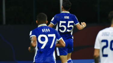 Pemain Persib Bandung, Frans Putros